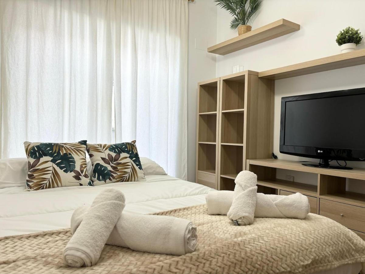 Appartement Flores - Familias - Parejas - Parking - Piscina